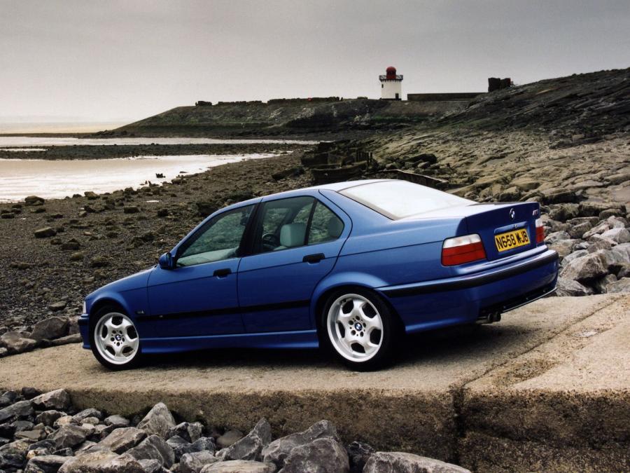  BMW M3 Sedan 1994 года  (UK) (фото 2 из 2)